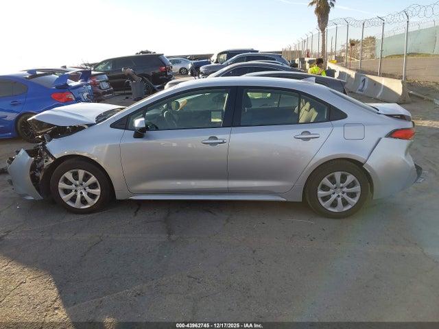 Toyota COROLLA LE 2022 JTDEPMAE1N3029550 Image 15
