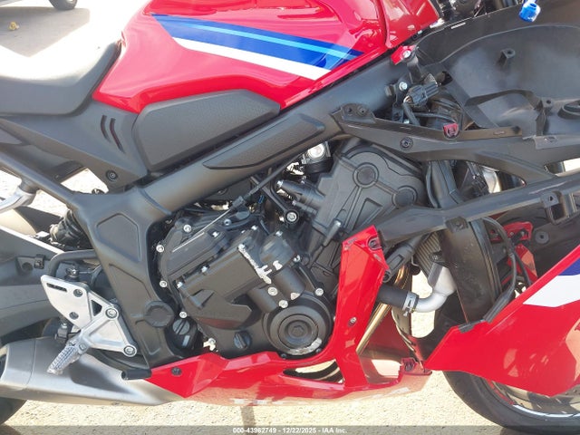Honda CBR650 R 2024 MLHRH1553R5000324 Image 8