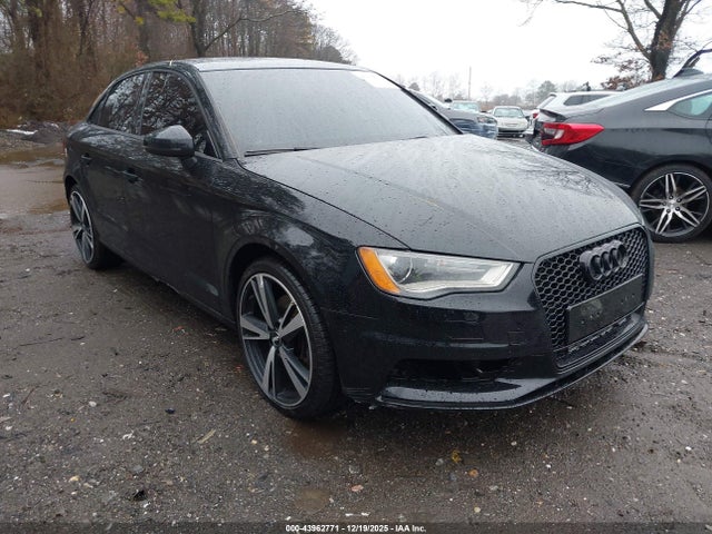 2015 AUDI A3 WAUBFGFF7F1064046 Photo 0