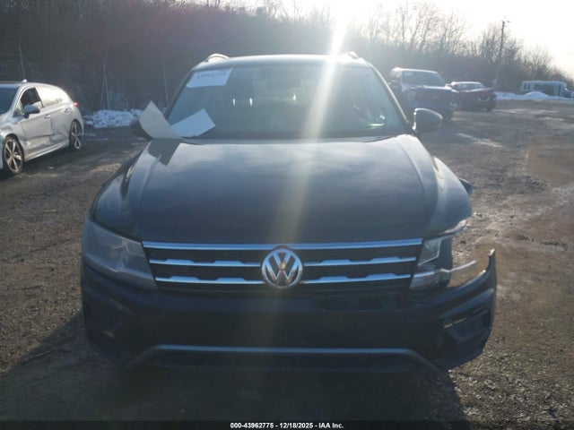 43962775 :رقم المزاد ، 3VV2B7AX4JM156839 vin ، 2018 Volkswagen Tiguan 2.0t Se/2.0t Sel مزاد بيع