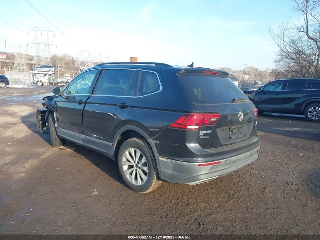 43962775 :رقم المزاد ، 3VV2B7AX4JM156839 vin ، 2018 Volkswagen Tiguan 2.0t Se/2.0t Sel مزاد بيع