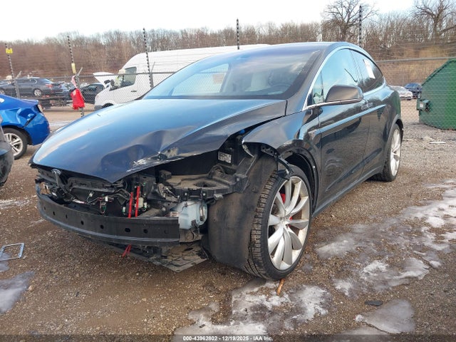 2016 TESLA MODEL X 5YJXCBE44GFS00307 Photo 1