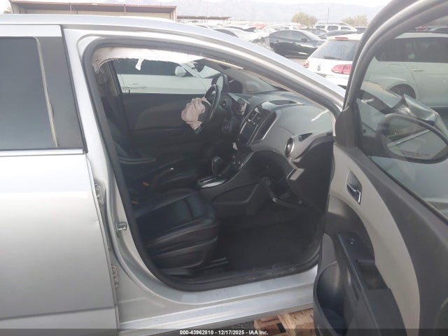 1G1JE5SB3G4137687 Chevrolet Sonic Ltz Auto