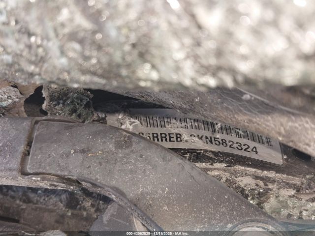 2019 RAM 1500 1C6RREBT9KN582324 Photo 8