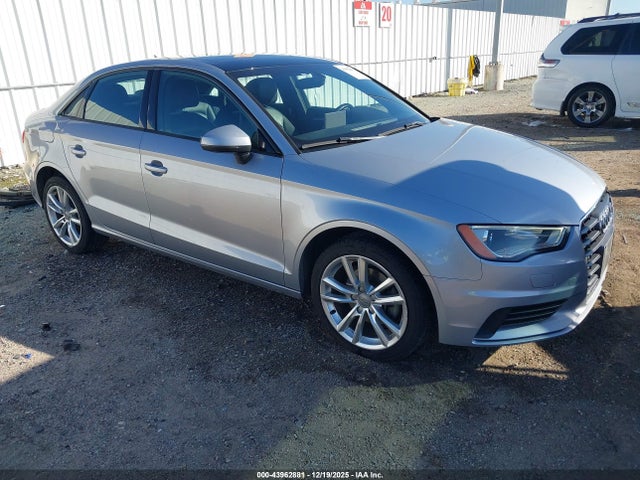 2015 AUDI A3 WAUAJGFF8F1040588 Photo 0