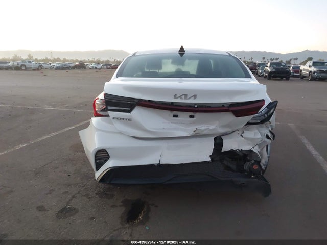 3KPF24AD8PE643906 KIA Forte Lxs