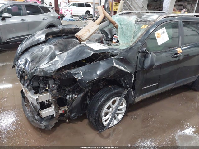 2020 Jeep Cherokee Latitude Fwd მანქანა იყიდება აუქციონზე, vin: 1C4PJLCB6LD596545, აუქციონის ნომერი: 43962956