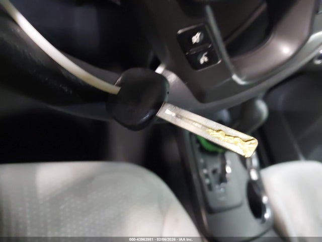 43962981 :رقم المزاد ، 5XYKTDA15BG115608 vin ، 2011 Kia Sorento Lx مزاد بيع