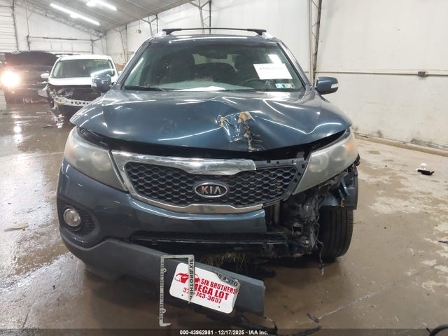 43962981 :رقم المزاد ، 5XYKTDA15BG115608 vin ، 2011 Kia Sorento Lx مزاد بيع