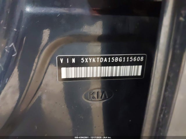 43962981 :رقم المزاد ، 5XYKTDA15BG115608 vin ، 2011 Kia Sorento Lx مزاد بيع