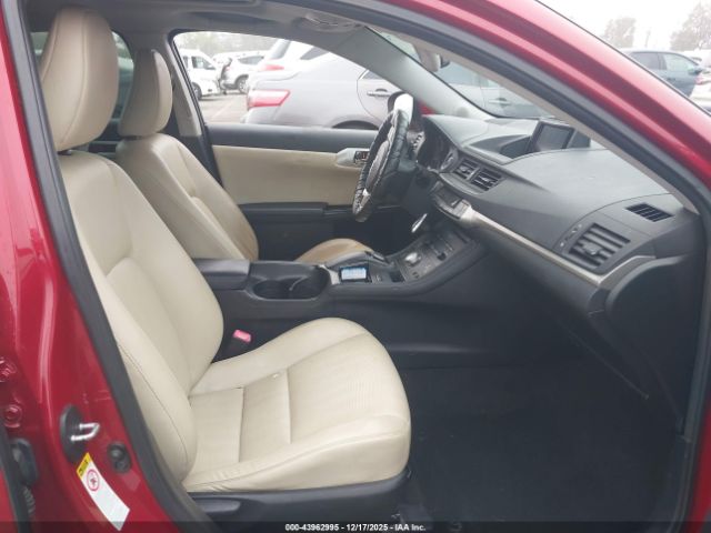 2011 LEXUS CT 200H JTHKD5BH8B2044038 Photo 4