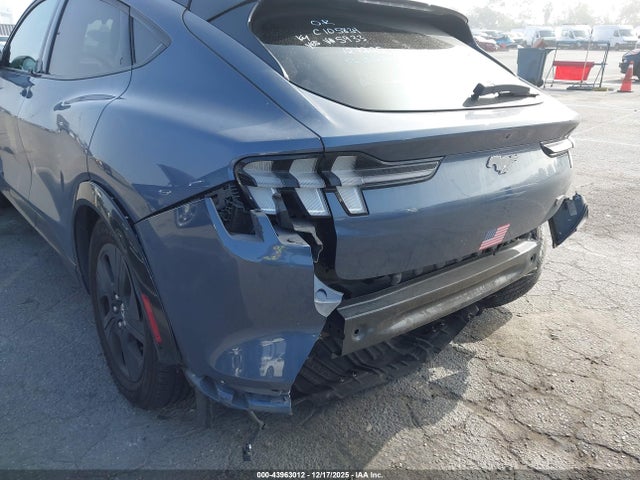 3FMTK2R76MMA05933 Ford Mustang Mach-e California Route 1