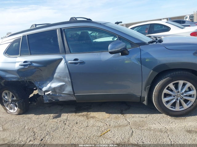 Toyota Corolla Cross Le 2024 7MUCAAAG5RV109579 Image 13