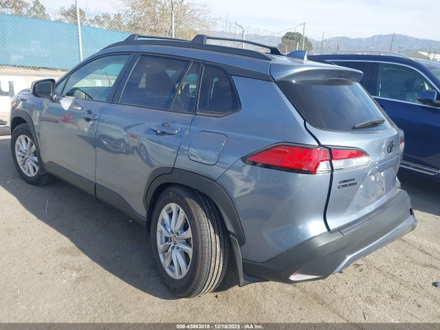 Toyota Corolla Cross Le 2024 7MUCAAAG5RV109579 Image 3