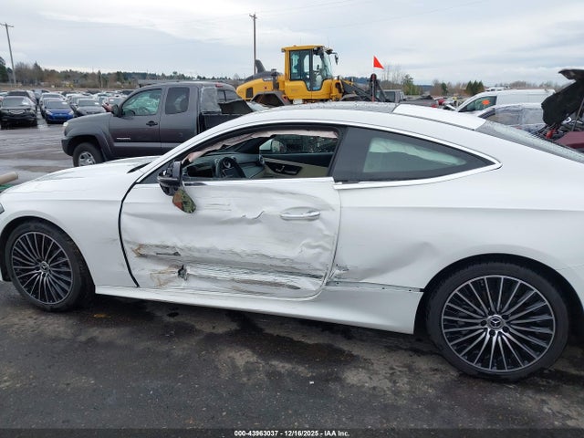 W1KMJ4HB6SF056719 Mercedes-Benz Cle 300 4matic