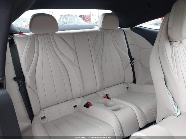 W1KMJ4HB6SF056719 Mercedes-Benz Cle 300 4matic