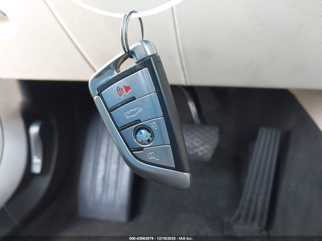 BMW 740i Xdrive 2020 WBA7T4C01LCD08306 Image 11