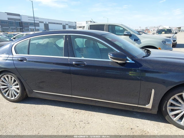 BMW 740i Xdrive 2020 WBA7T4C01LCD08306 Image 13