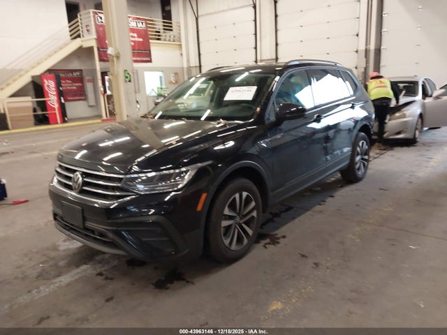 Volkswagen Tiguan 2.0t S 2023 3VVRB7AX3PM126562 Image 2
