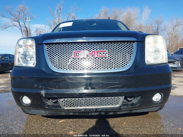 2011 GMC YUKON XL 1500 1GKS2MEF1BR247859 Photo 5