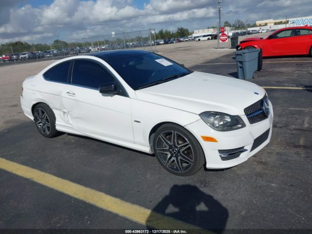 2013 MERCEDES-BENZ C 250 WDDGJ4HB7DG034156