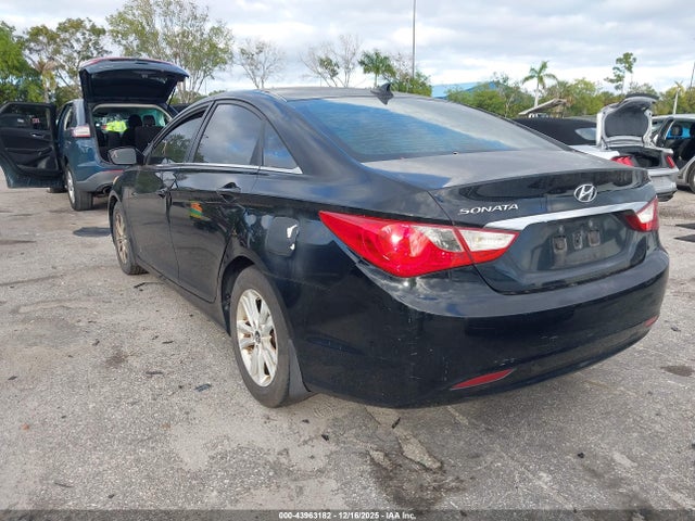 43963182 :رقم المزاد ، 5NPEB4AC5DH665856 vin ، 2013 Hyundai Sonata Gls مزاد بيع
