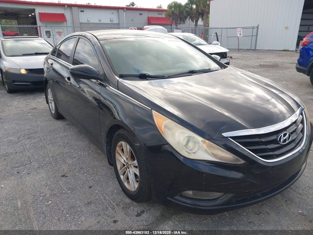 43963182 :رقم المزاد ، 5NPEB4AC5DH665856 vin ، 2013 Hyundai Sonata Gls مزاد بيع
