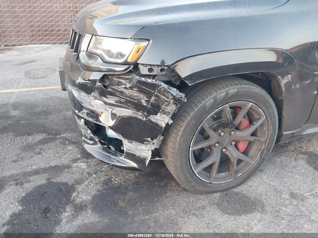 1C4RJFDJ9KC566637 Jeep Grand Cherokee Srt 4x4