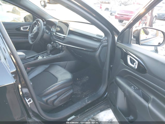 43963297 :رقم المزاد ، 3C4NJDBB1NT194296 vin ، 2022 Jeep Compass Altitude 4x4 مزاد بيع