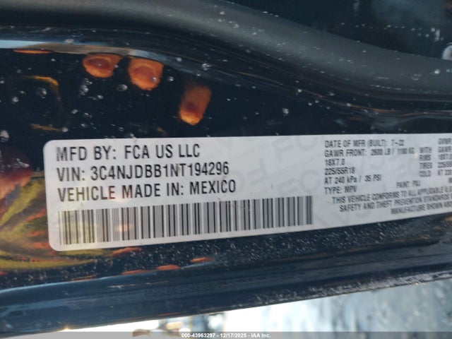 43963297 :رقم المزاد ، 3C4NJDBB1NT194296 vin ، 2022 Jeep Compass Altitude 4x4 مزاد بيع