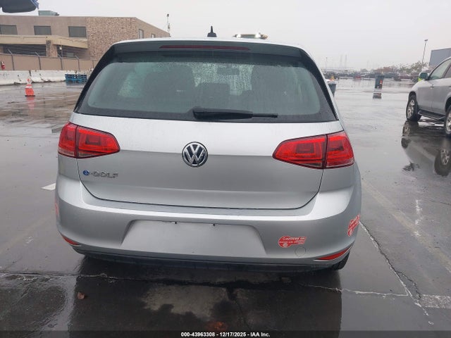 WVWKP7AU8GW915653 Volkswagen E-golf Se