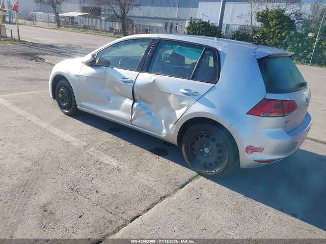 WVWKP7AU8GW915653 Volkswagen E-golf Se