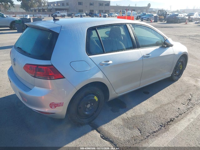 WVWKP7AU8GW915653 Volkswagen E-golf Se