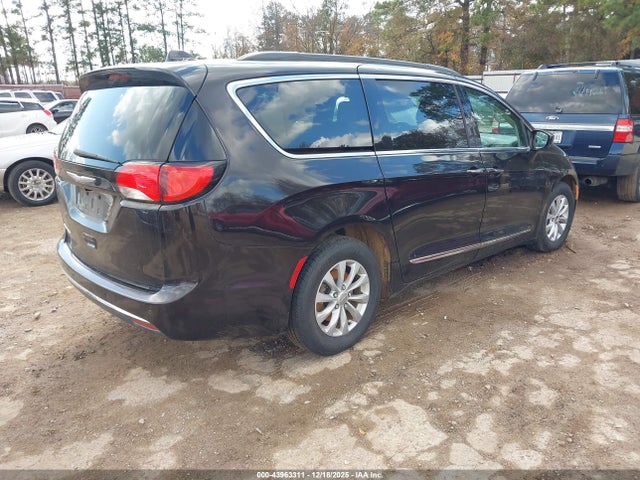 2017 CHRYSLER PACIFICA 2C4RC1BG6HR553137 Photo 3