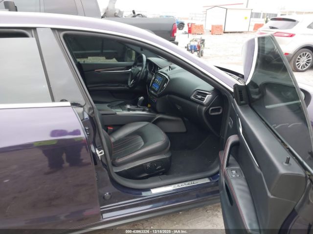 2018 MASERATI GHIBLI ZAM57XSA0J1275908 Photo 4