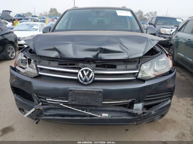 2011 VOLKSWAGEN TOUAREG WVGFF9BP0BD003902 Photo 5