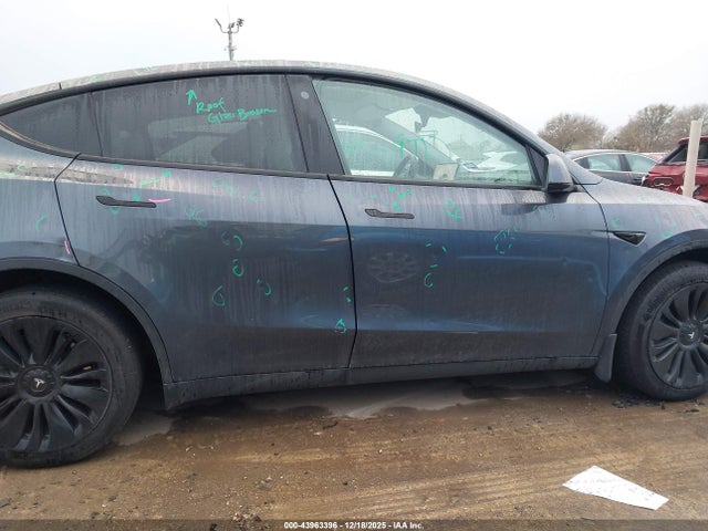 43963396 :رقم المزاد ، 7SAYGDEE2PF617330 vin ، 2023 Tesla Model Y مزاد بيع