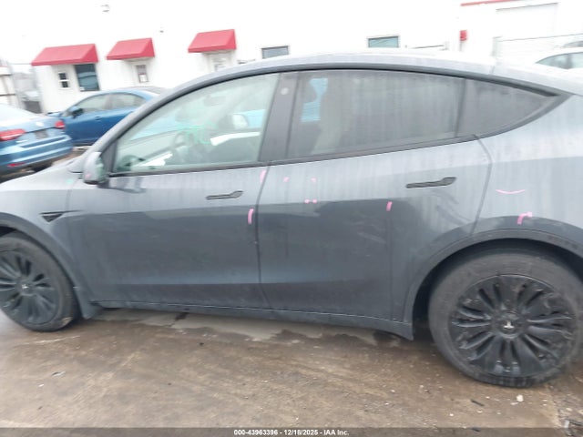 43963396 :رقم المزاد ، 7SAYGDEE2PF617330 vin ، 2023 Tesla Model Y مزاد بيع
