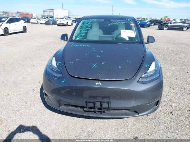 43963396 :رقم المزاد ، 7SAYGDEE2PF617330 vin ، 2023 Tesla Model Y مزاد بيع