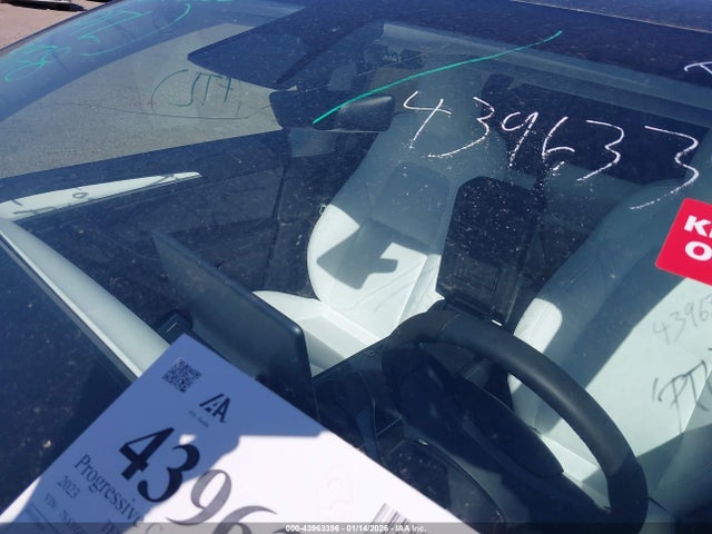 43963396 :رقم المزاد ، 7SAYGDEE2PF617330 vin ، 2023 Tesla Model Y مزاد بيع