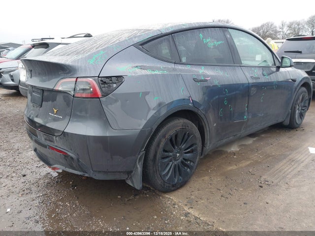 2023 TESLA MODEL Y 7SAYGDEE2PF617330 Photo 3
