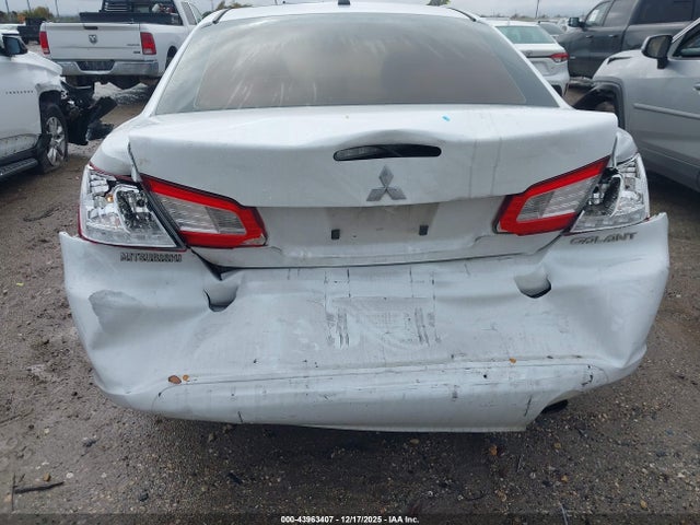 2011 MITSUBISHI GALANT 4A32B3FF1BE013620 Photo 5