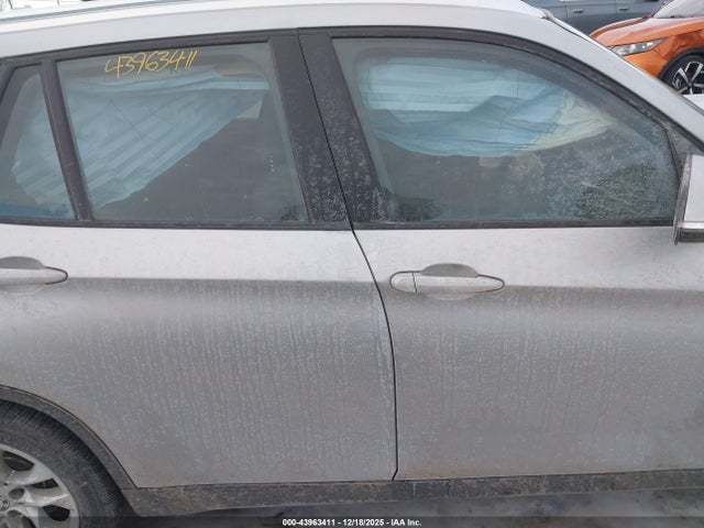 43963411 :رقم المزاد ، WBAVL1C55FVY31500 vin ، 2015 Bmw X1 Xdrive28i مزاد بيع