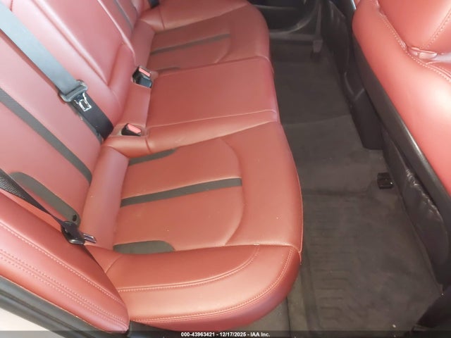 5XXG64J2XNG148909 KIA K5 Gt-line