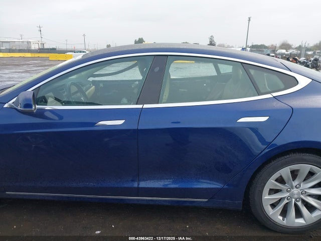 Tesla Model S 100d/60d/75d/90d/p100d 2017 5YJSA1E2XHF202430 Image 15