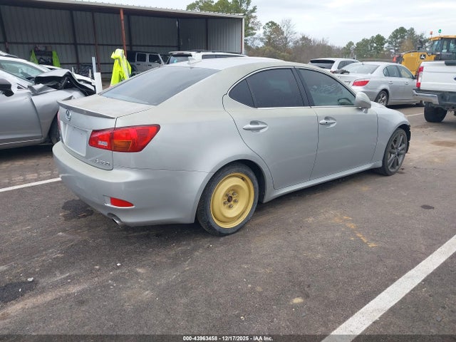 2007 LEXUS IS 350 JTHBE262575014194 Photo 3