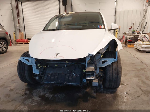2022 TESLA MODEL Y 7SAYGDEE3NF435942 Photo 5