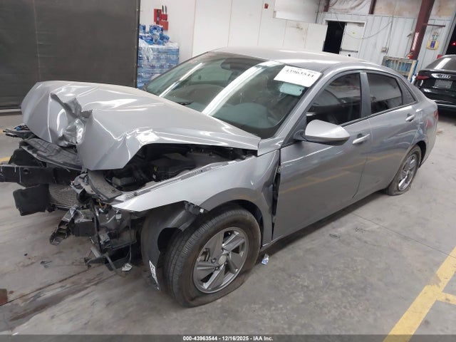 Hyundai ELANTRA SE 2025 KMHLL4DGXSU914329 Image 2
