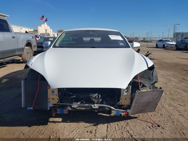 Tesla Model S 60d/70d/75d/85d/90d 2016 5YJSA1E24GF150856 Image 13