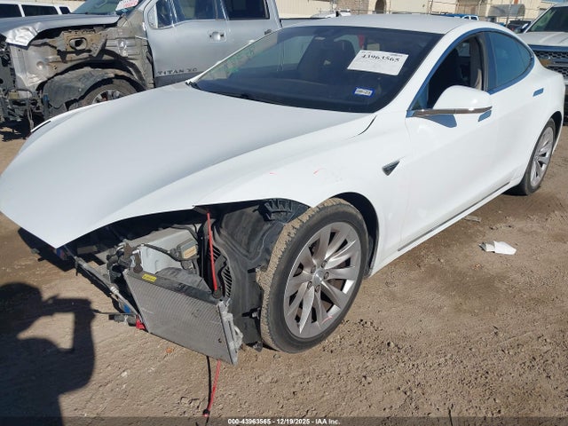 Tesla Model S 60d/70d/75d/85d/90d 2016 5YJSA1E24GF150856 Image 21